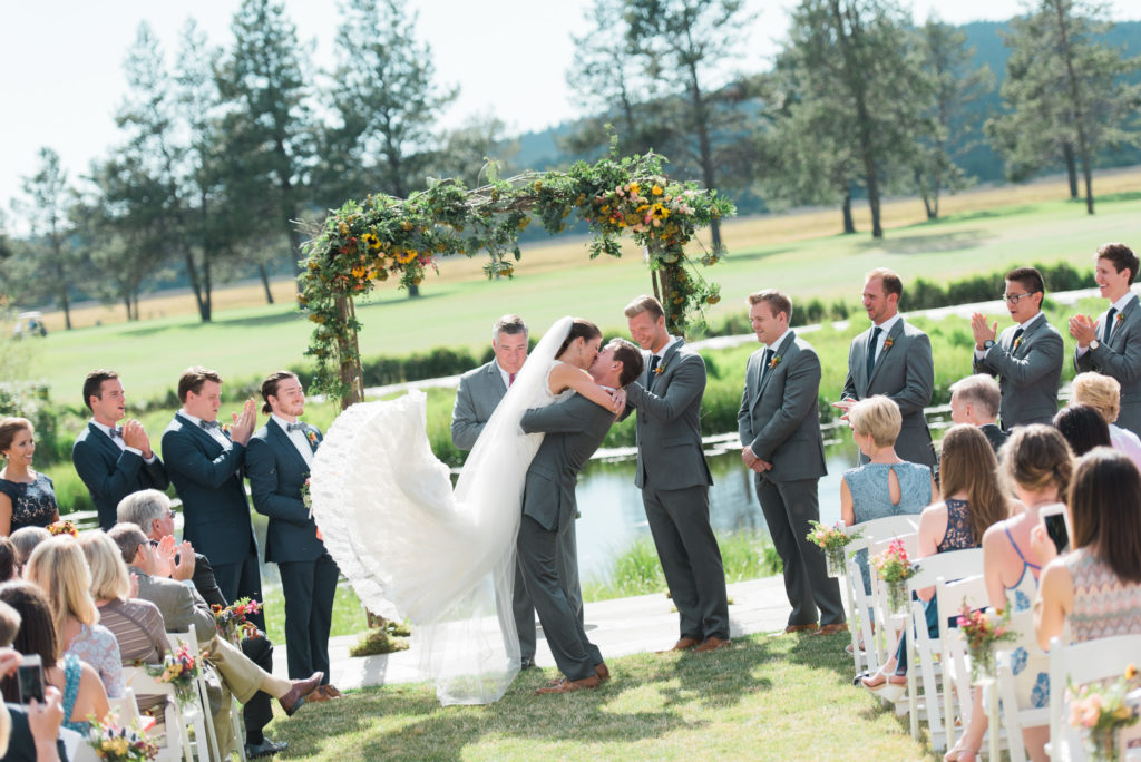 Full service wedding planning and management by Shine Events in Bend Oregon