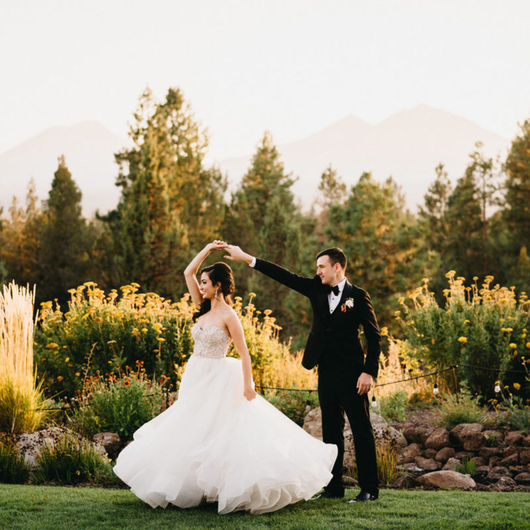 Romantic Central Oregon Wedding Shine Events